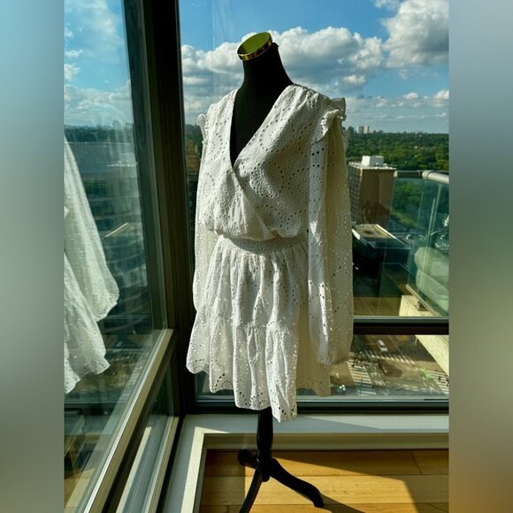 🆕 LILLY PULITZER 🧿 NWT Taviana Dress Resort White Circle Bloom Eyelet - Sz 12 - Picture 5 of 16